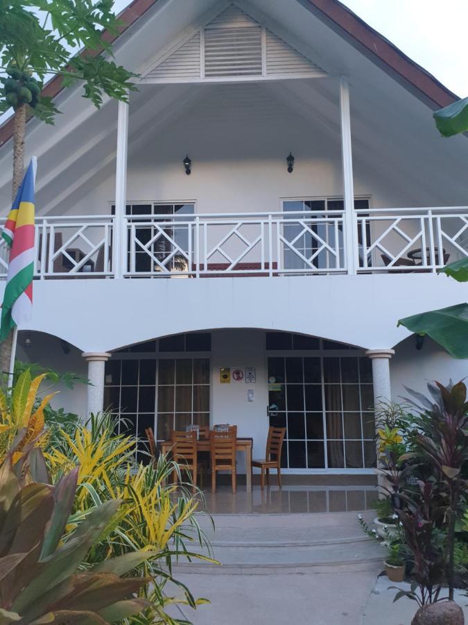 Kai Selfcatering Hotell La Digue Exteriör bild