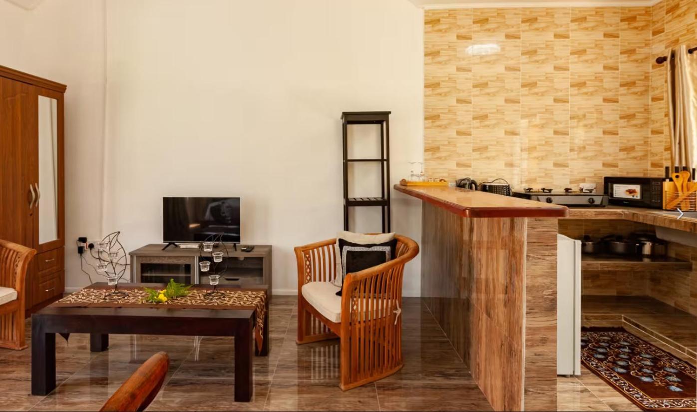 Kai Selfcatering Hotell La Digue Exteriör bild